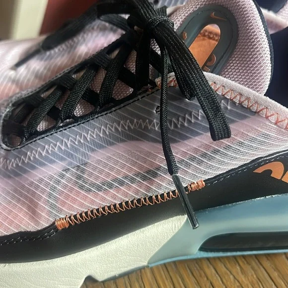 Nike Air Max 2090 pink and black. Used but Great condition! - Picture 5 of 16